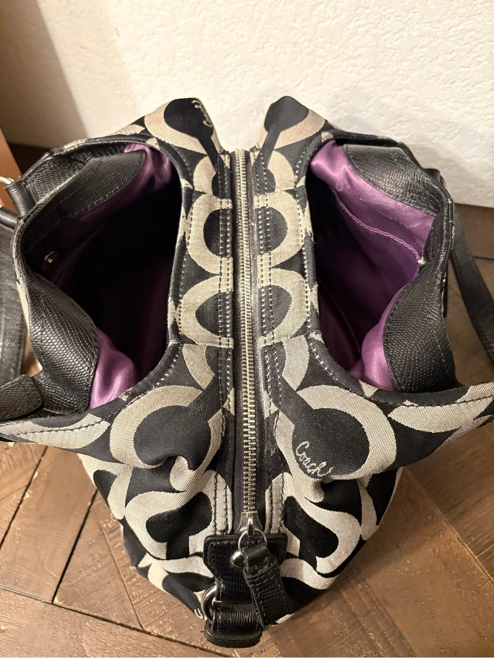 Coach Madison Op Art Maggie Black Cream Jacquard Shoulder Bag F21125 EUC